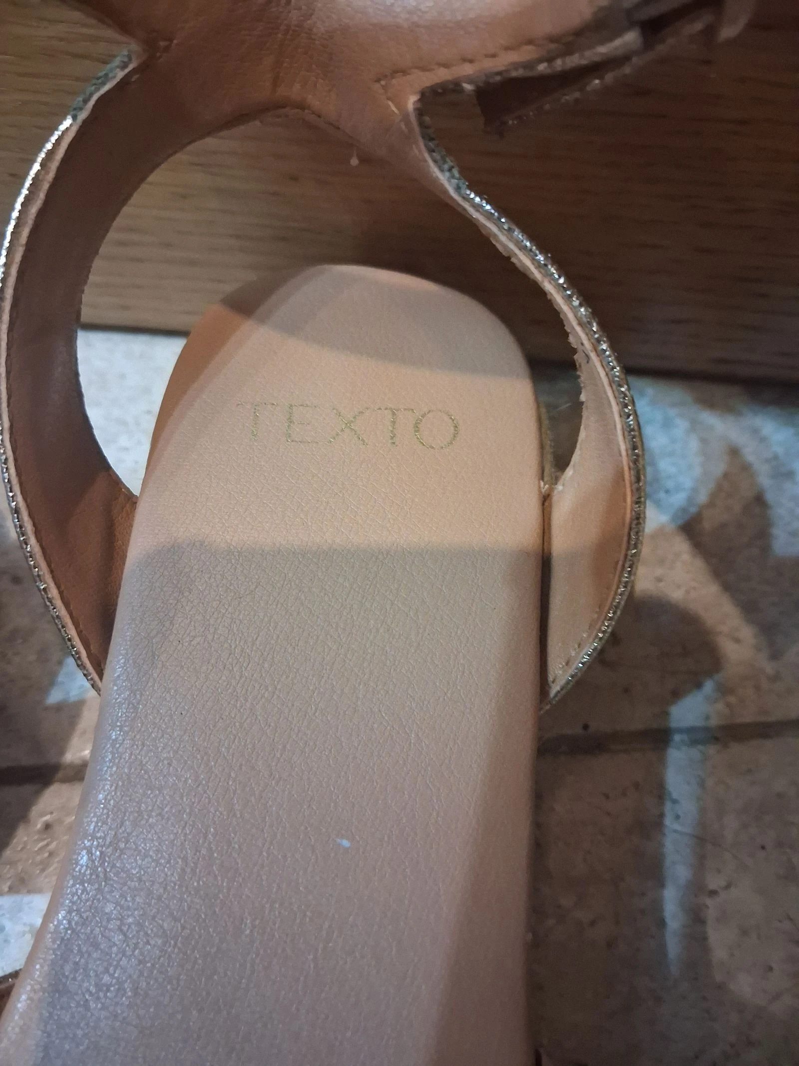 Text sandal – photo 2